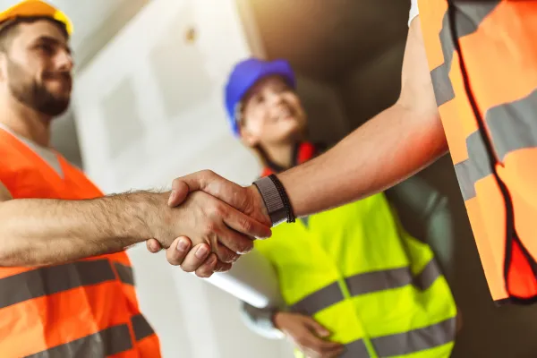 Contractor Loyalty Programs: How to Win in the Trades